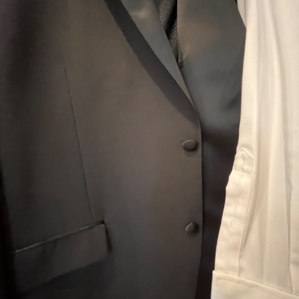 PRICE DROPPED! Black Tuxedo Suit/White Shirt/Cummerbund Worn once--So Handsome! - Picture 12 of 15